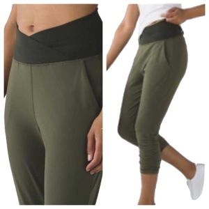 Lululemon sunset salutation capris army green